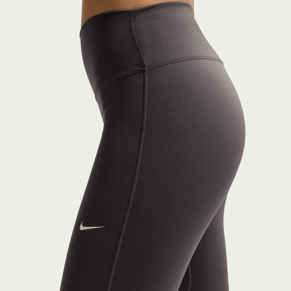 One Women's High-waisted Flare jazzpant