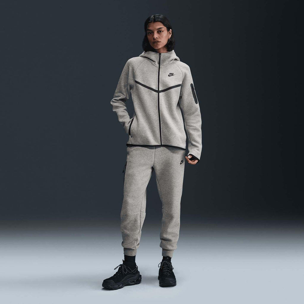 Tech Fleece sweater