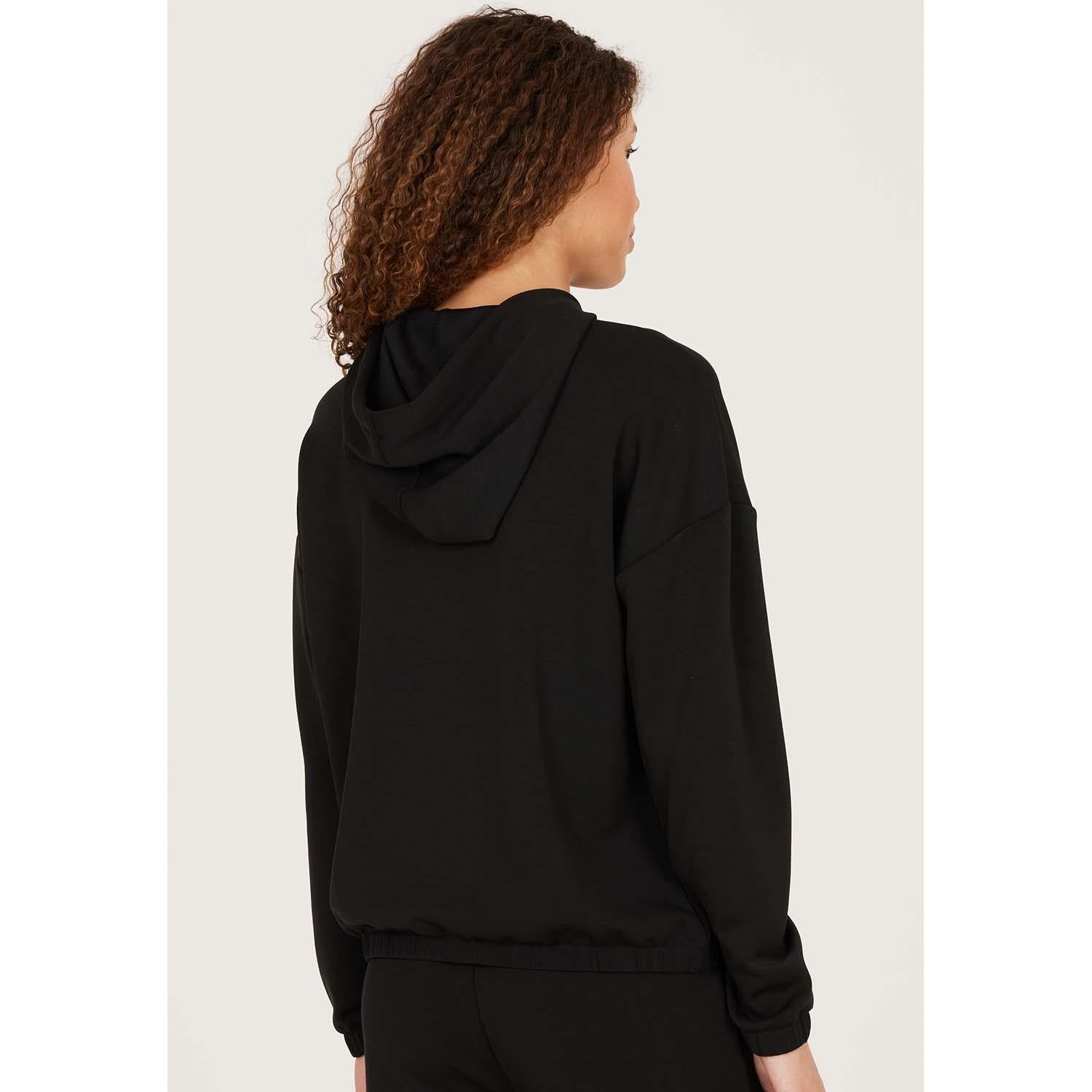 Namier  Hoody training