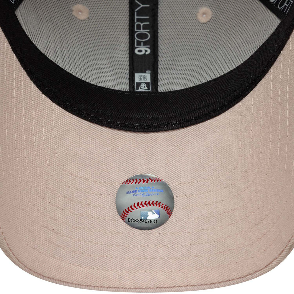 Metallic Logo 9forty Cap