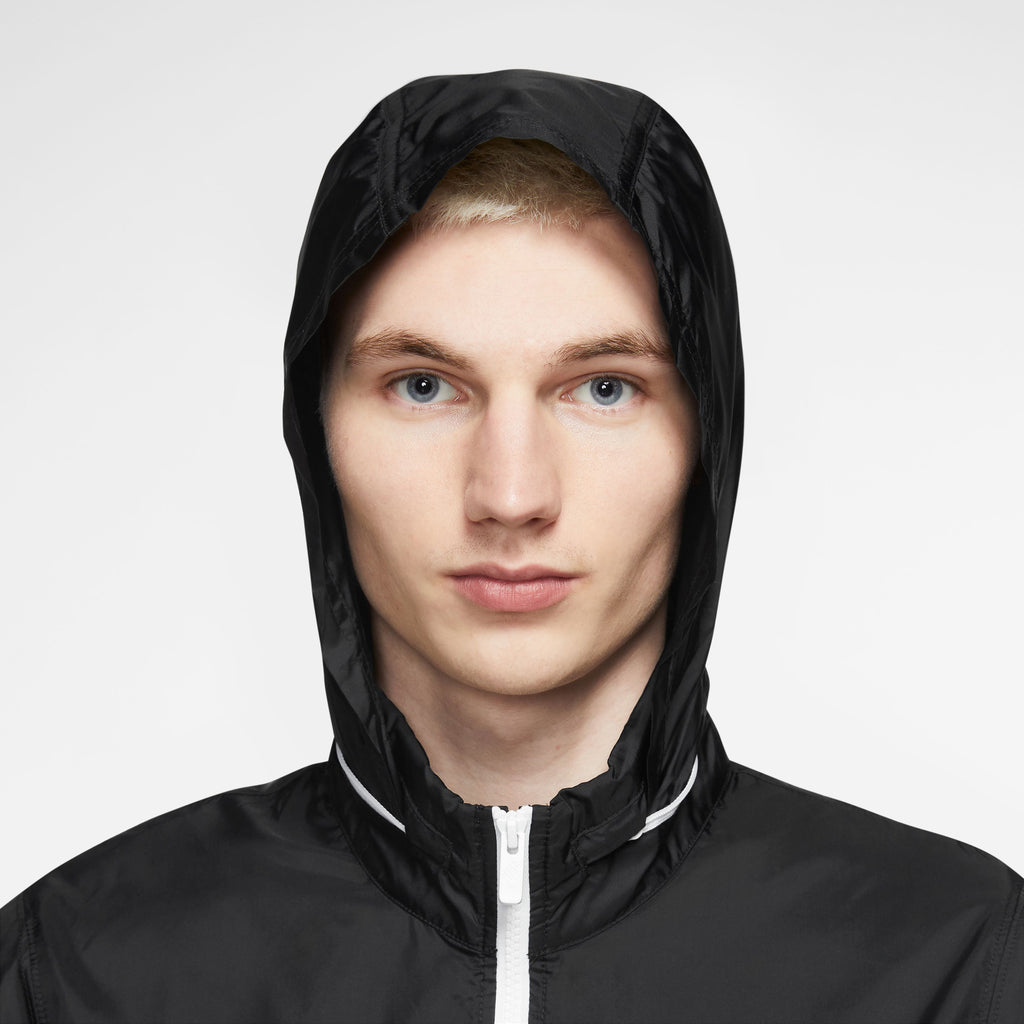 Sportswear Sport Essentials tracksuit