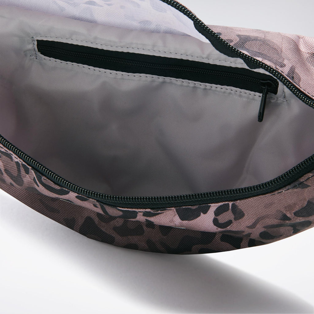 W WILD BEAU WAISTBAG