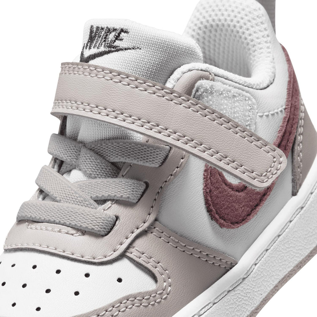 Court Borough Low Essential+  Sneakers