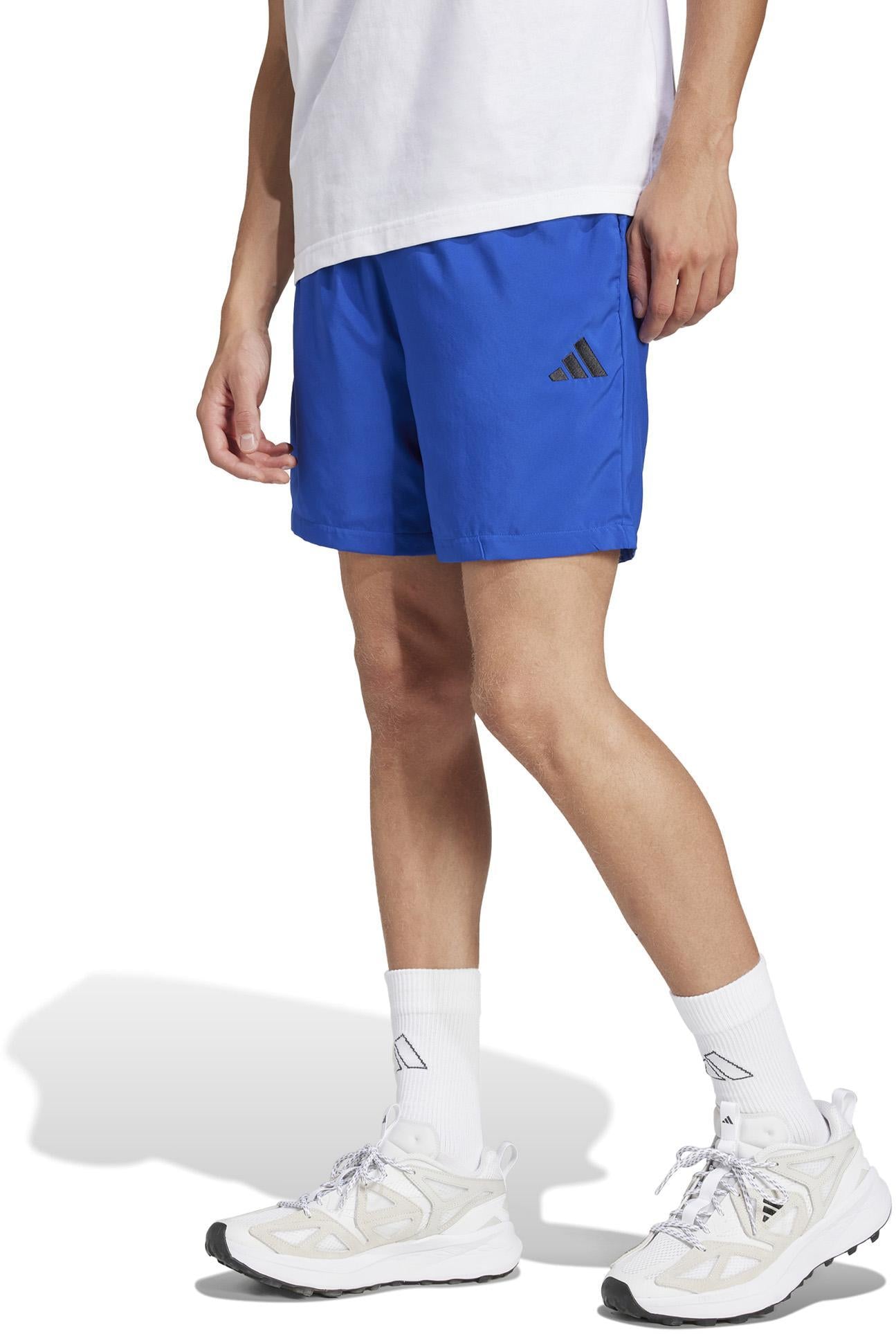 Essentials Small Logo Chelsea Short