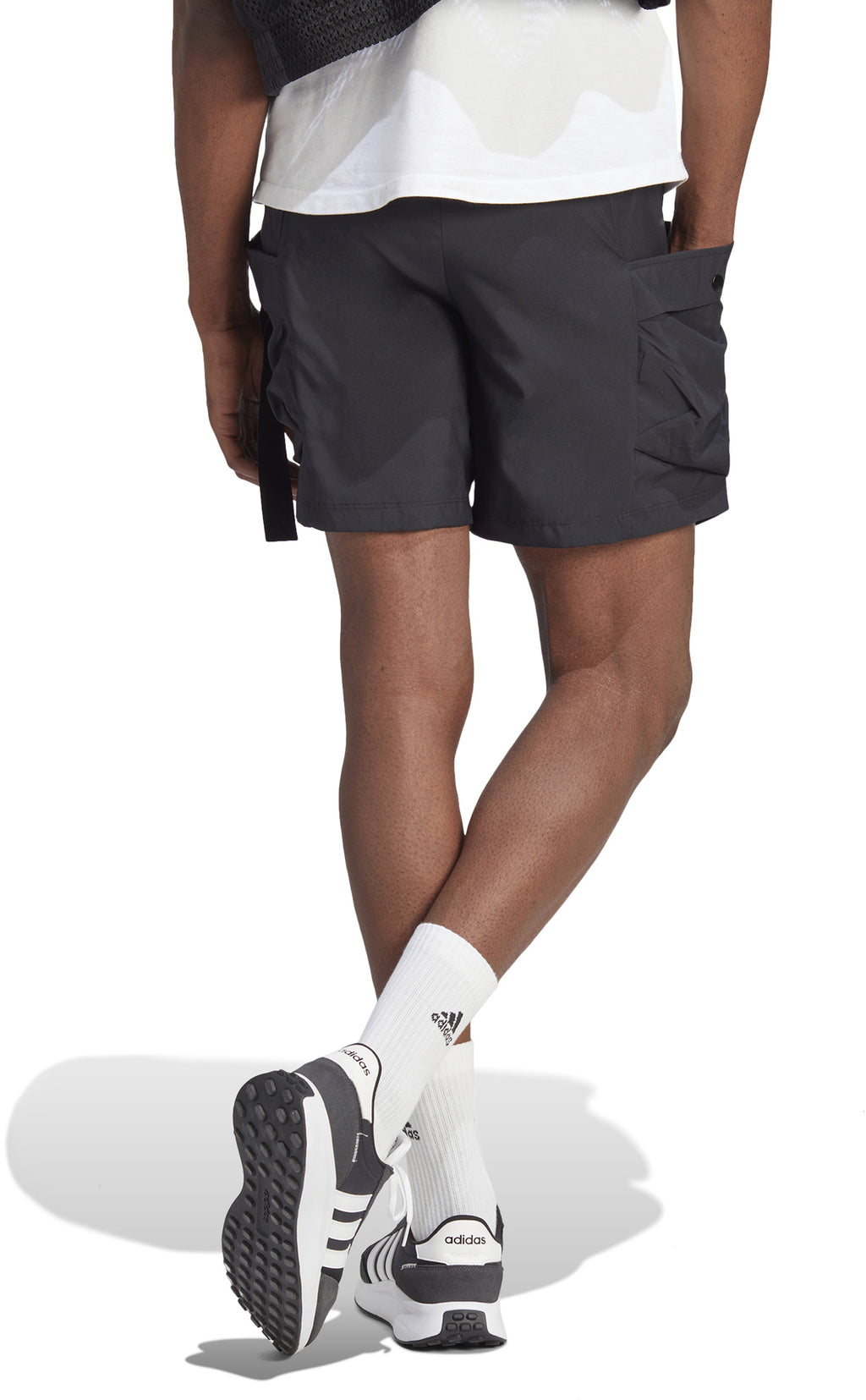 Ce Q2 Car short