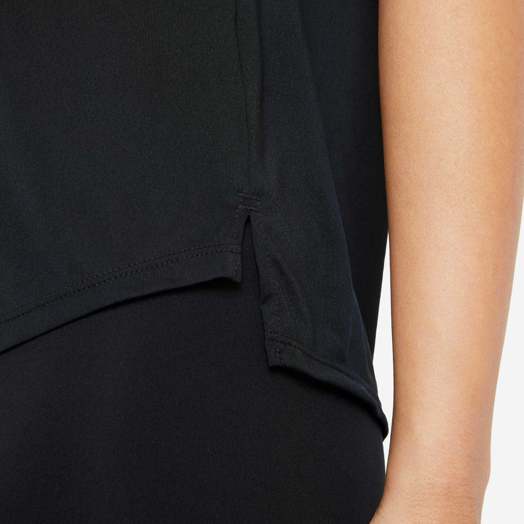 Dri-FIT One top