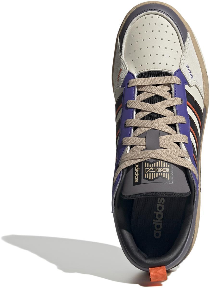 100DB sneakers