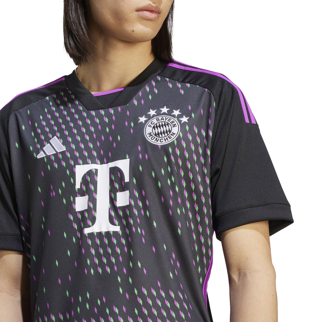 FC Bayern 2023/24 uitshirt