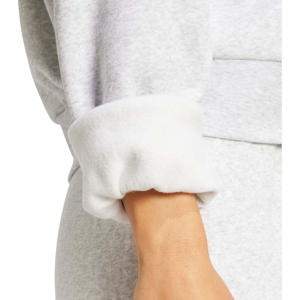 Essentials Small Logo Feelcozy Sweatshirt