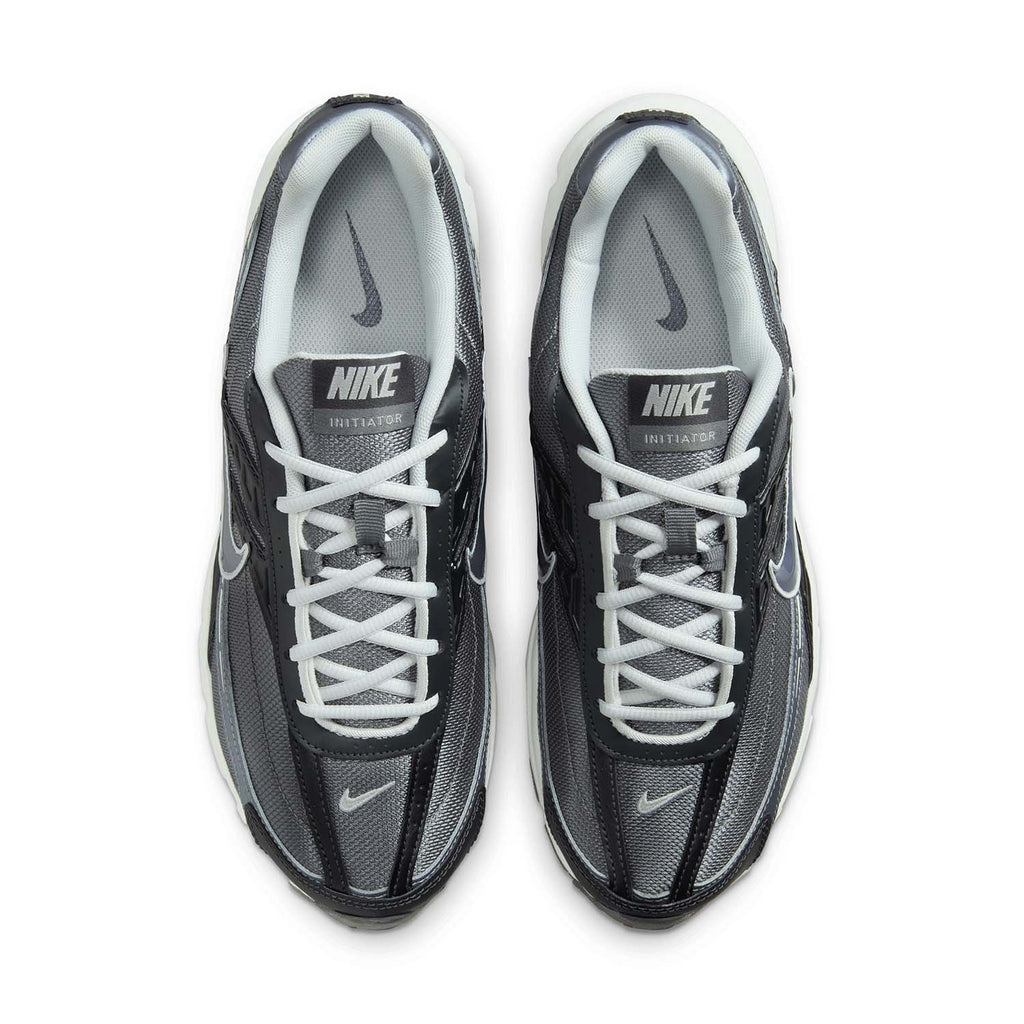initiator schoenen
