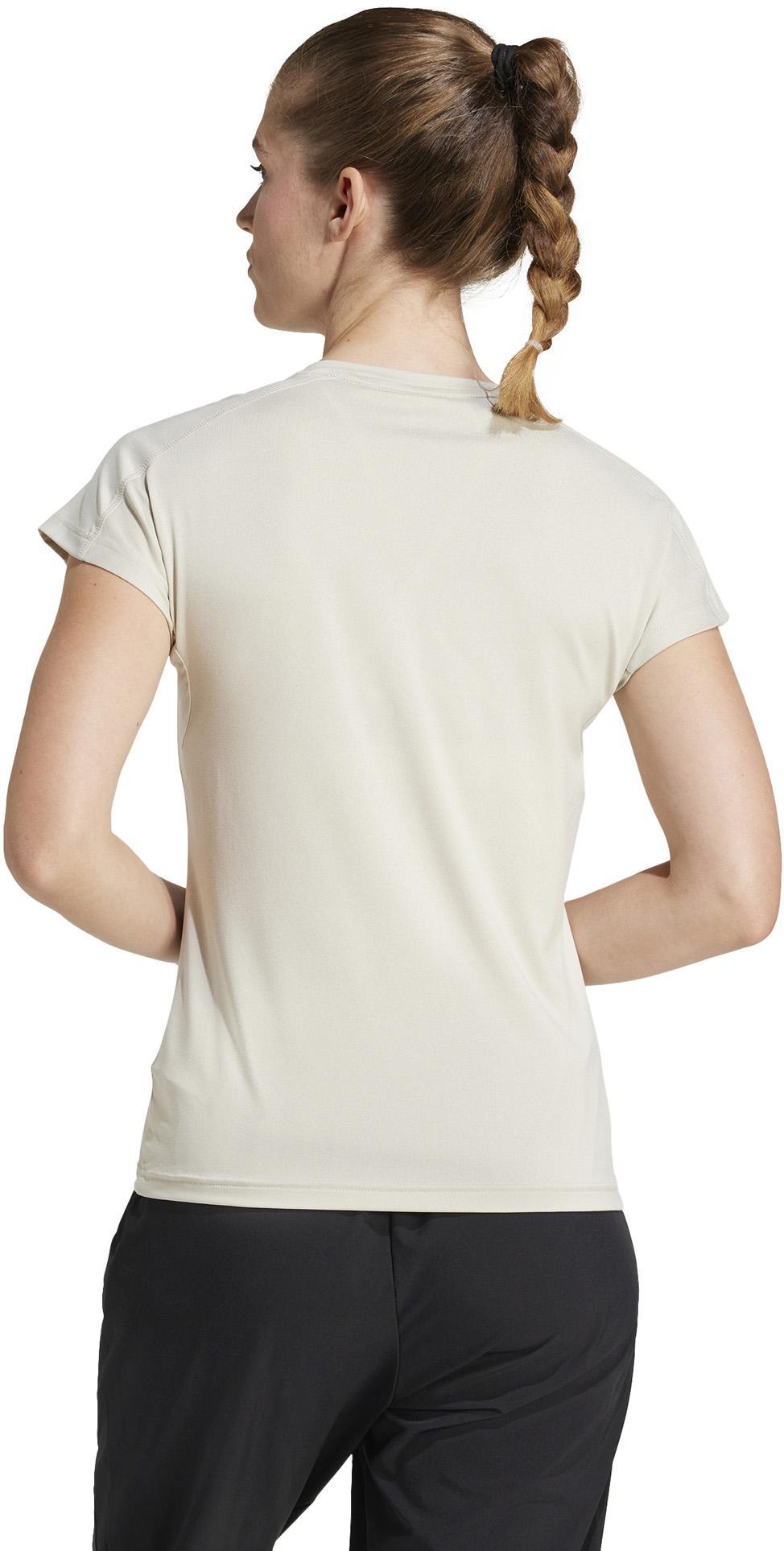 AEROREADY Train Essentials Minimal Branding V-hals T-shirt