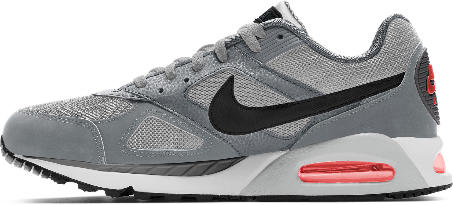 Air Max IVO sneakers