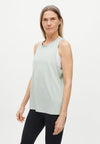 Chi Loose Singlet