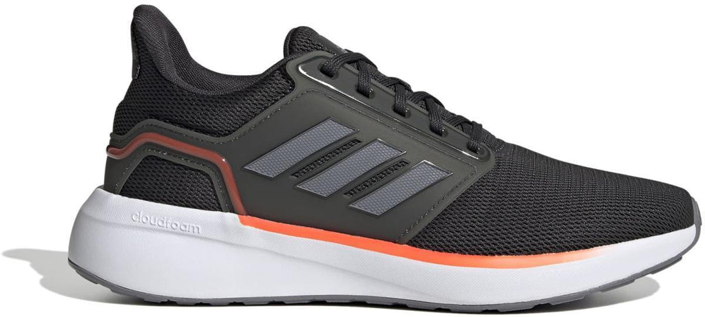 UB19 TD