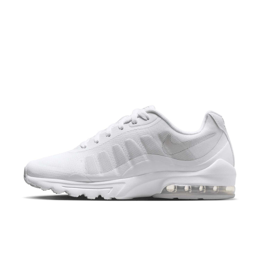 wmns air max invigor