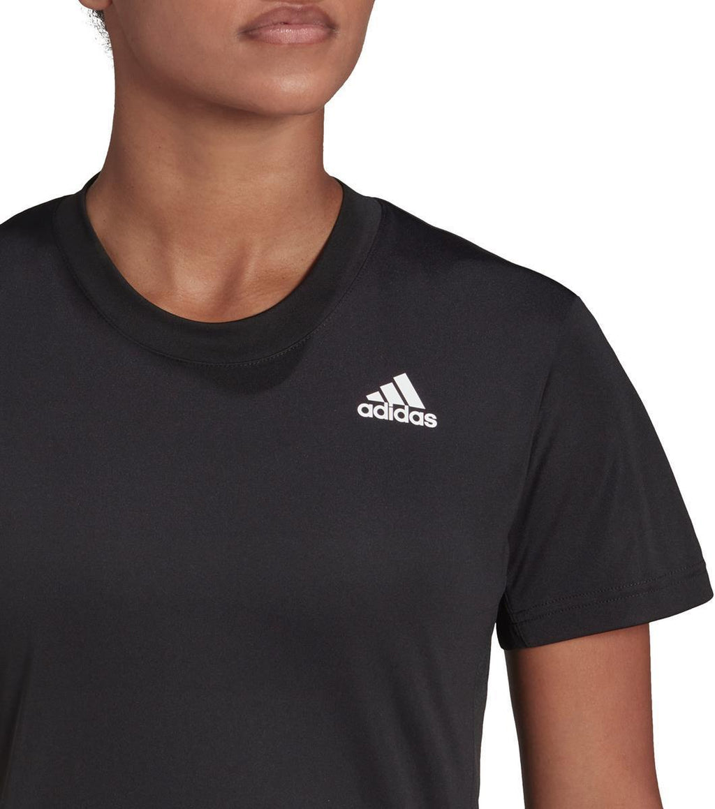 CLUB TEE. Tennisshirt