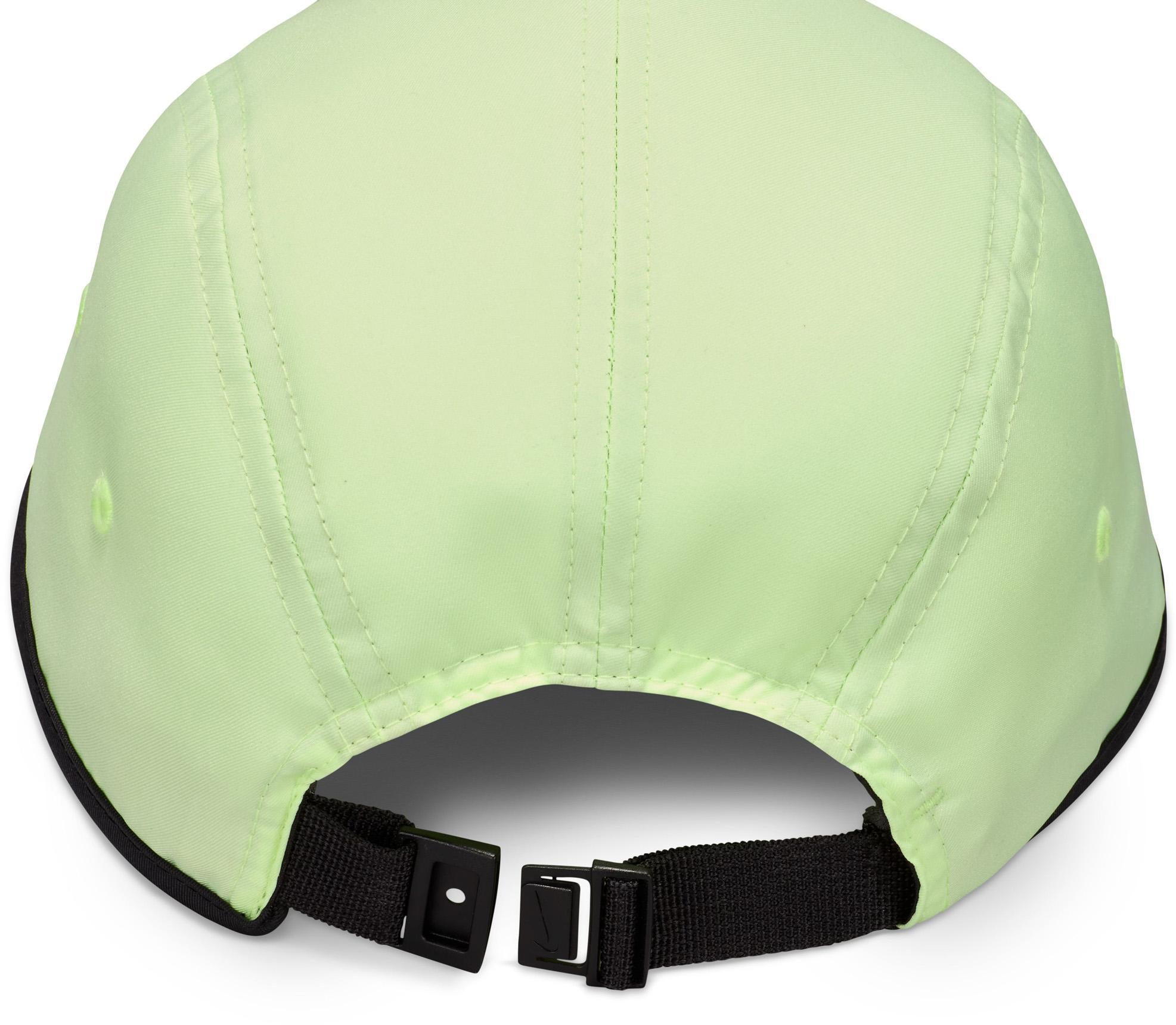 Dri-FIT Fly Unstructured Swoosh pet