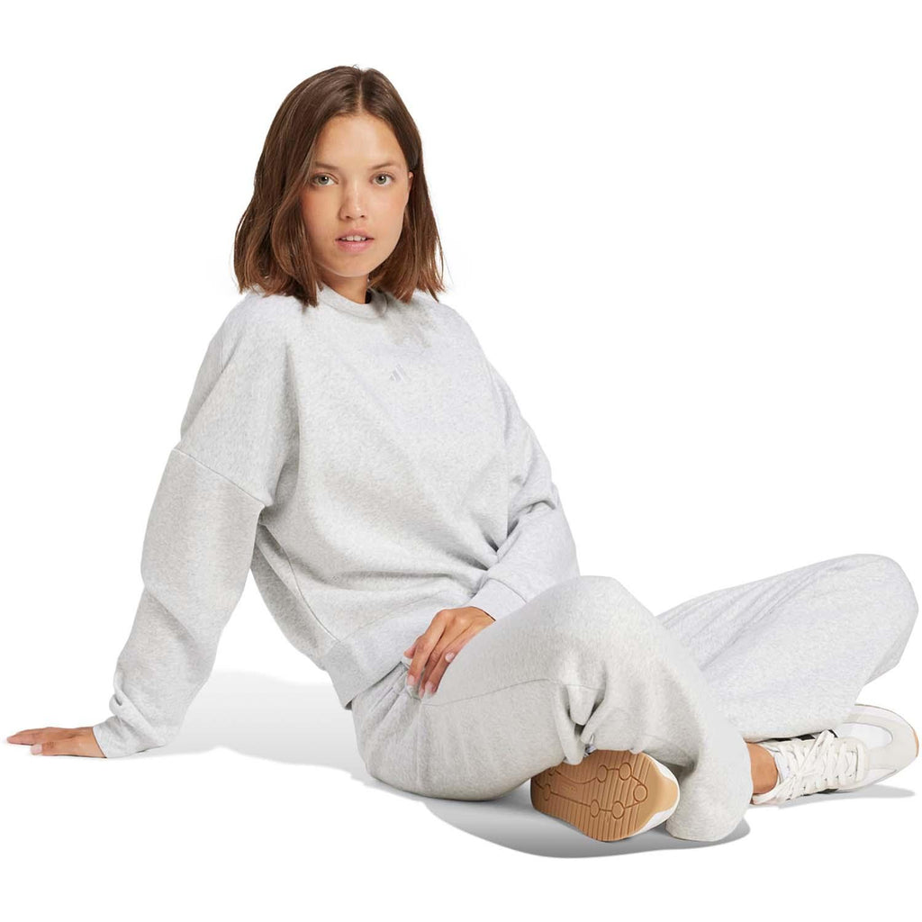 Essentials Small Logo Feelcozy Sweatshirt