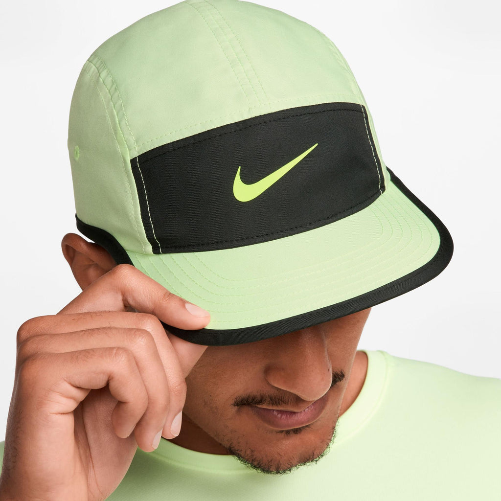 Dri-FIT Fly Unstructured Swoosh pet