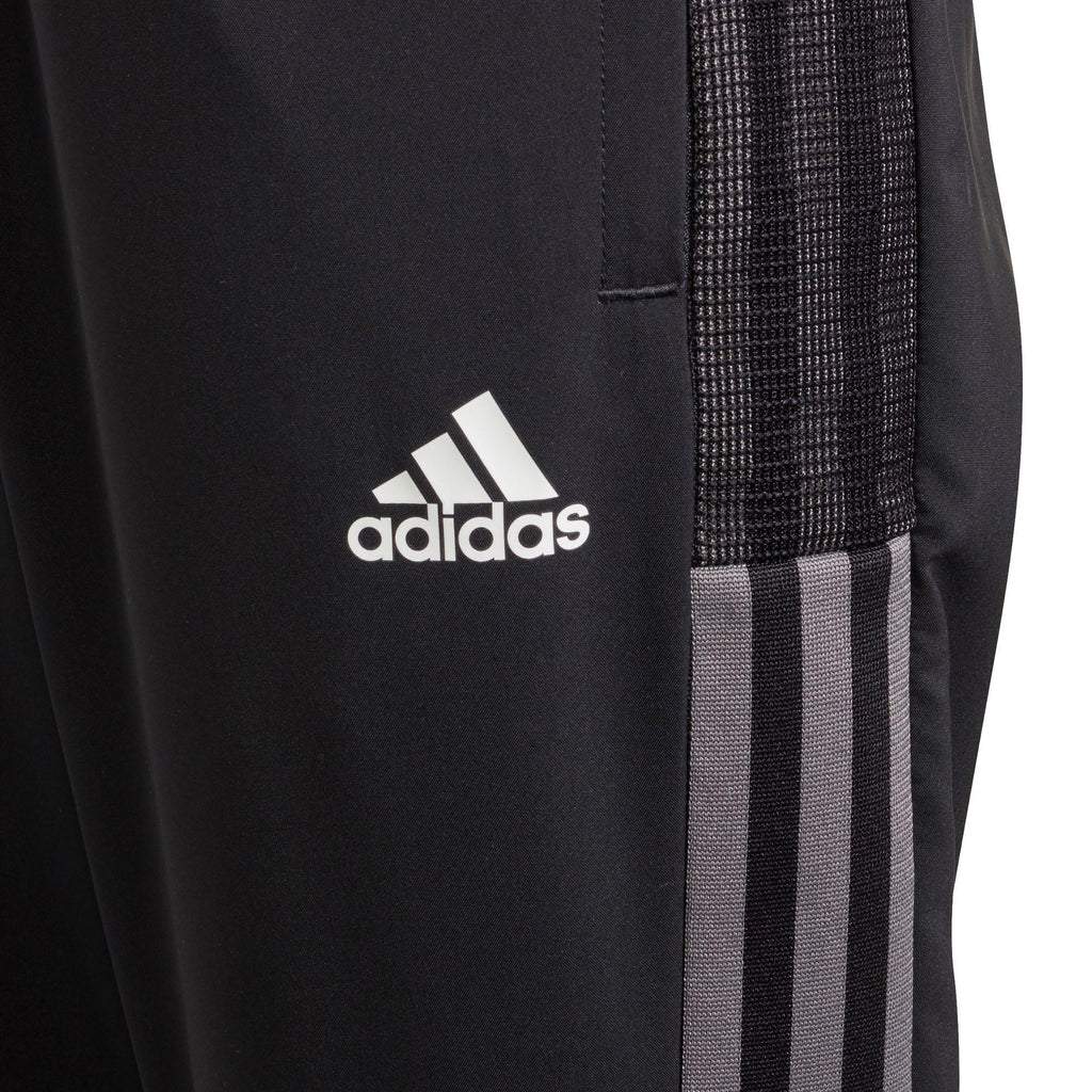 Juventus Tiro kids presentatiebroek 21/22