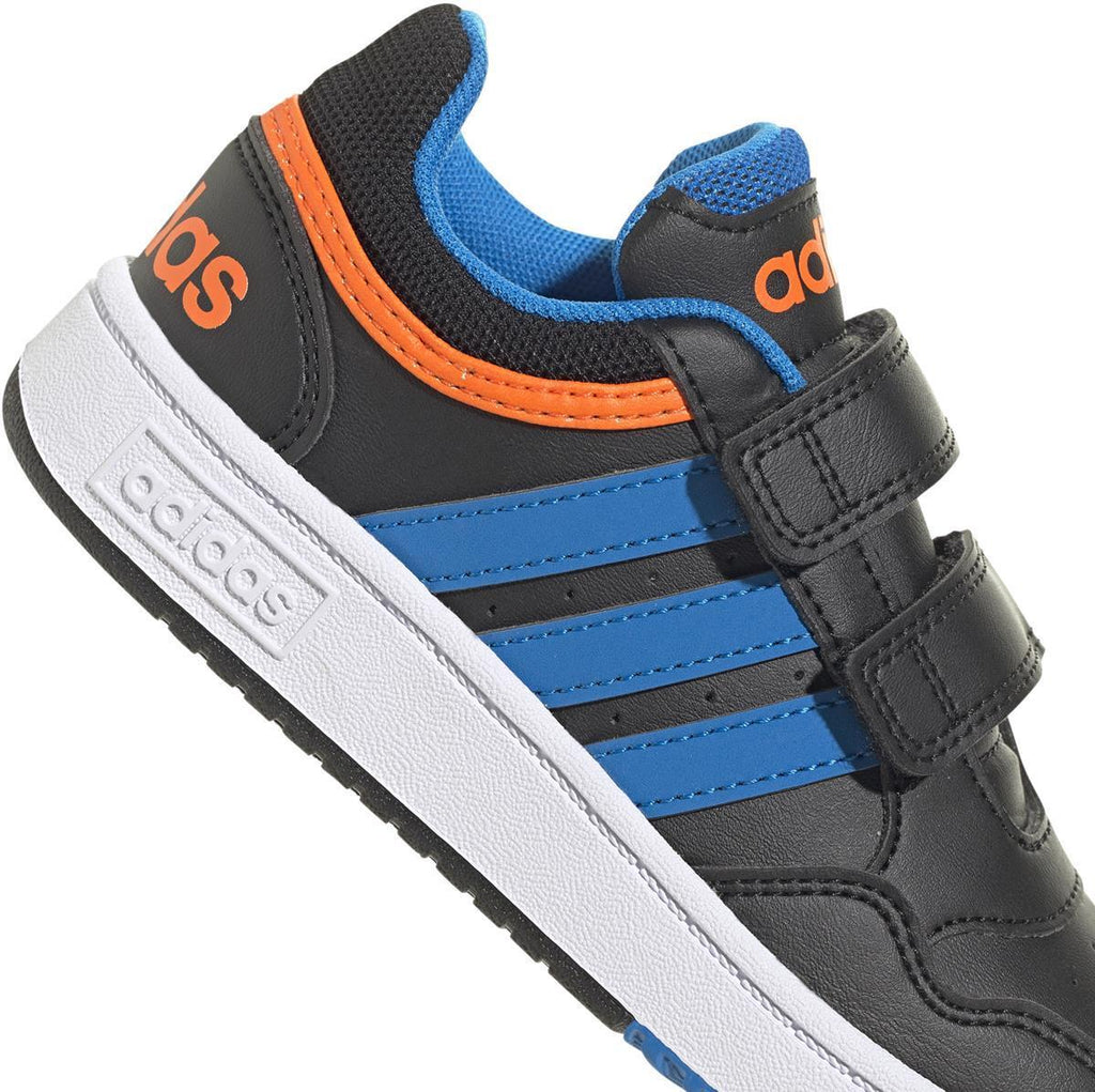 Hoops sneakers