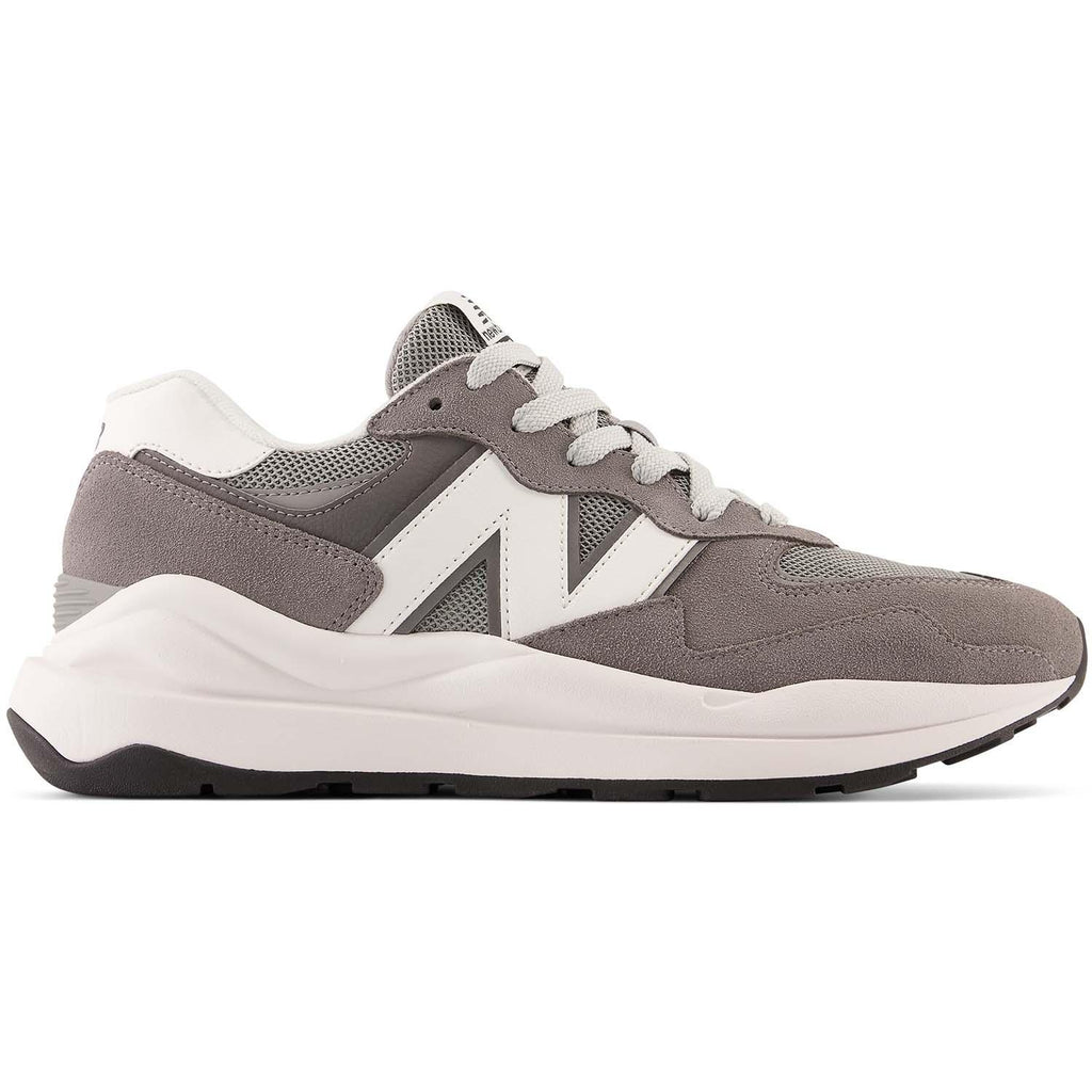 m5740vpb-cas sneakers
