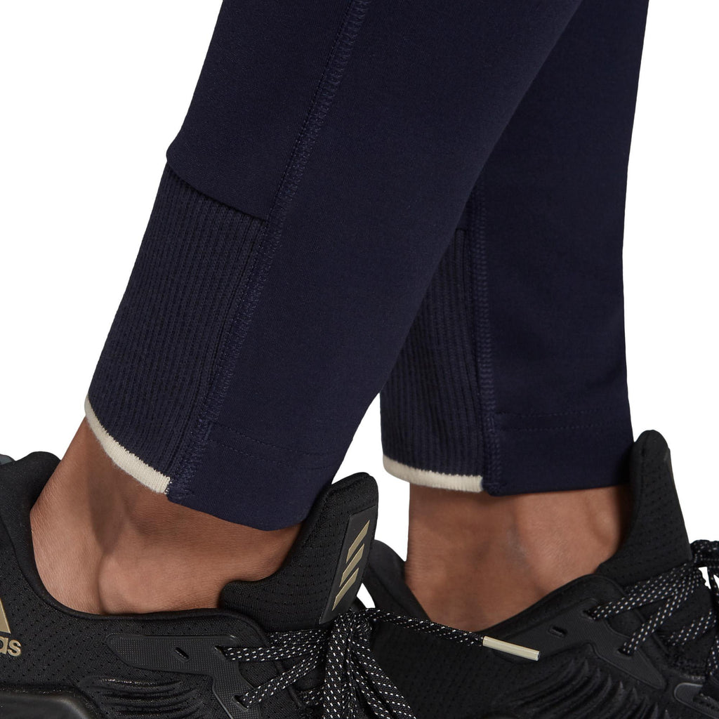 w v pant