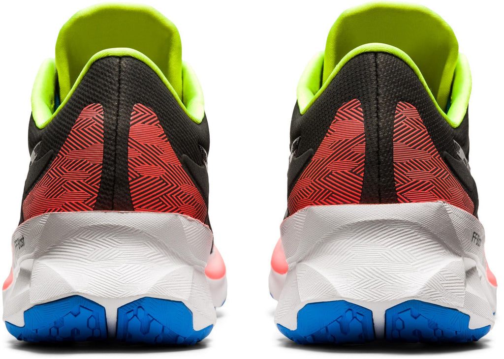 Novablast hardloopschoenen