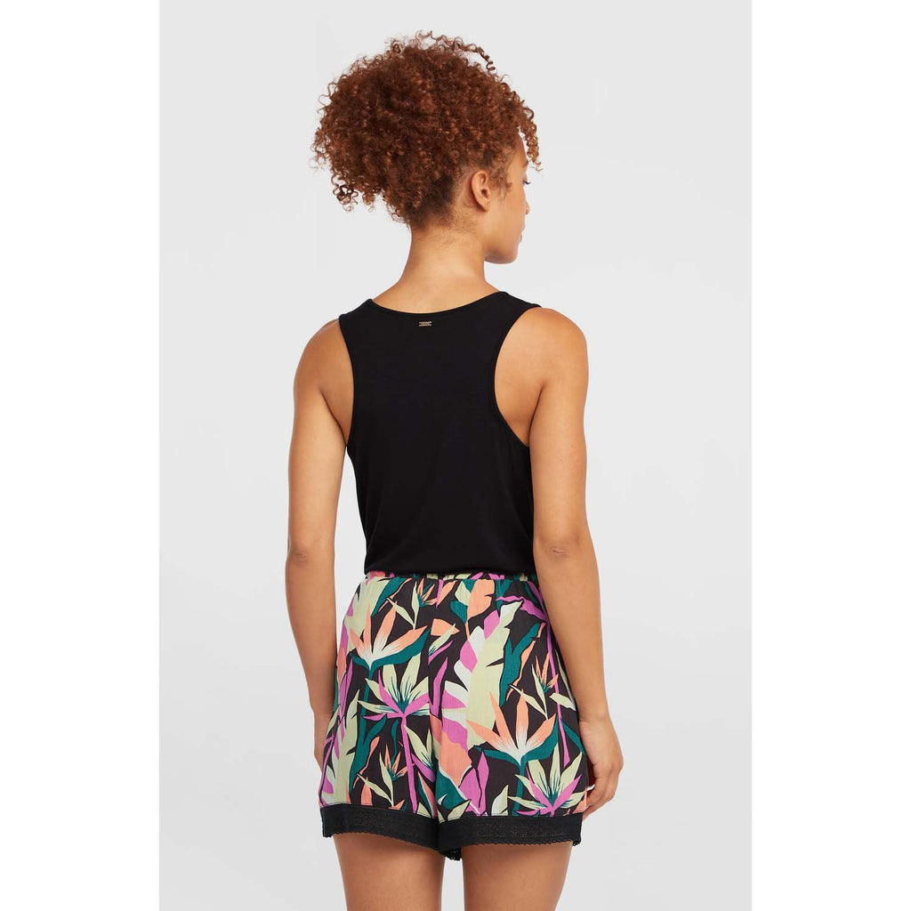 Essentials Tokeena Shorts