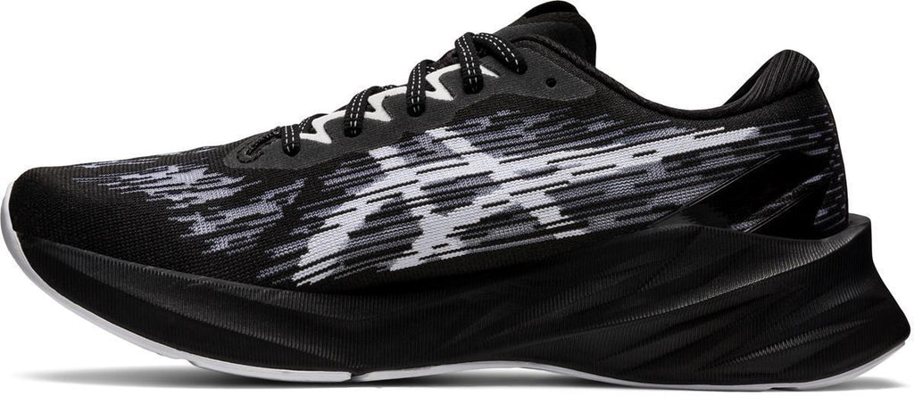 Novablast 3 hardloopschoenen