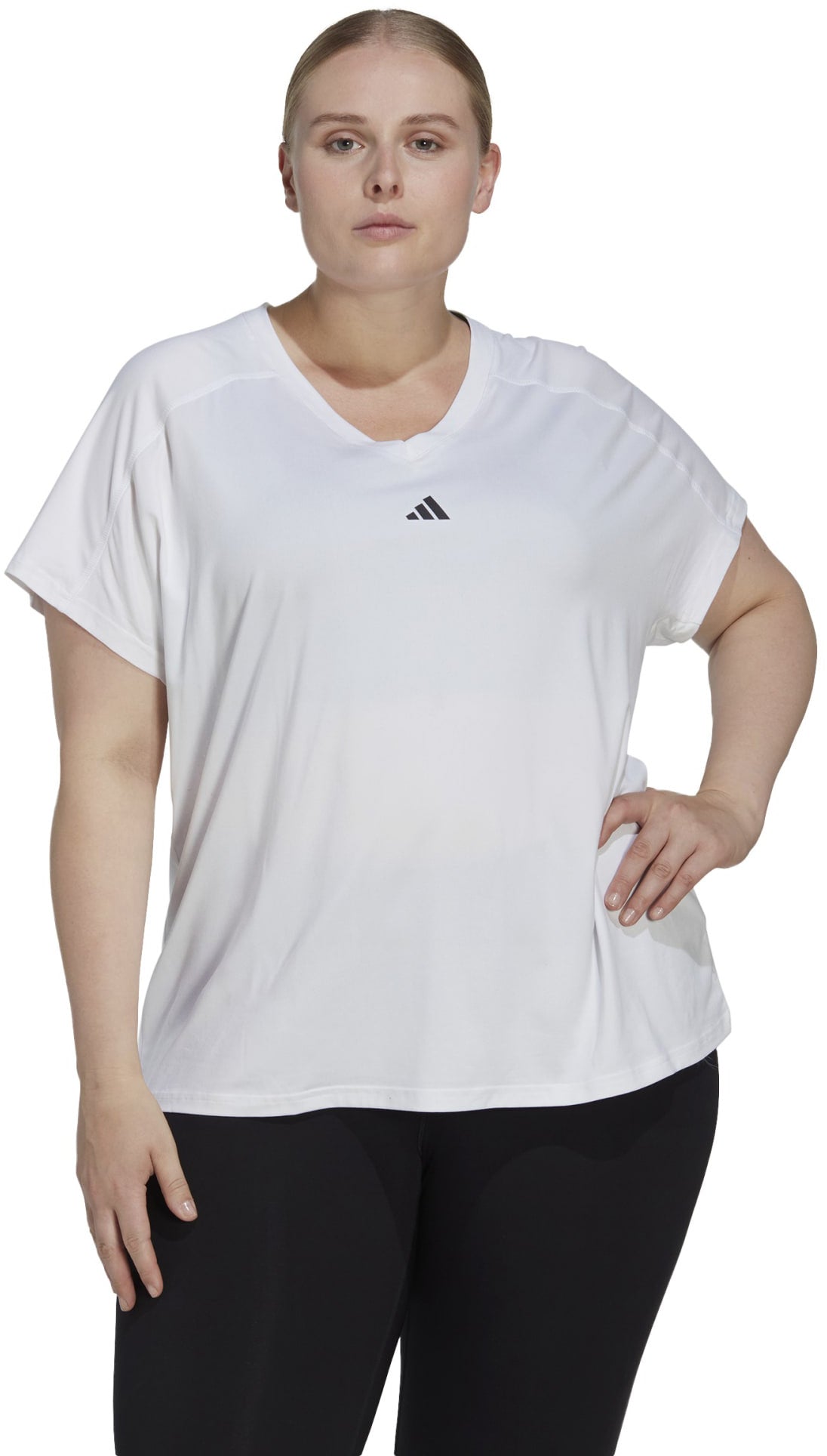 AEROREADY Train Essentials Minimal Branding V-Neck shirt