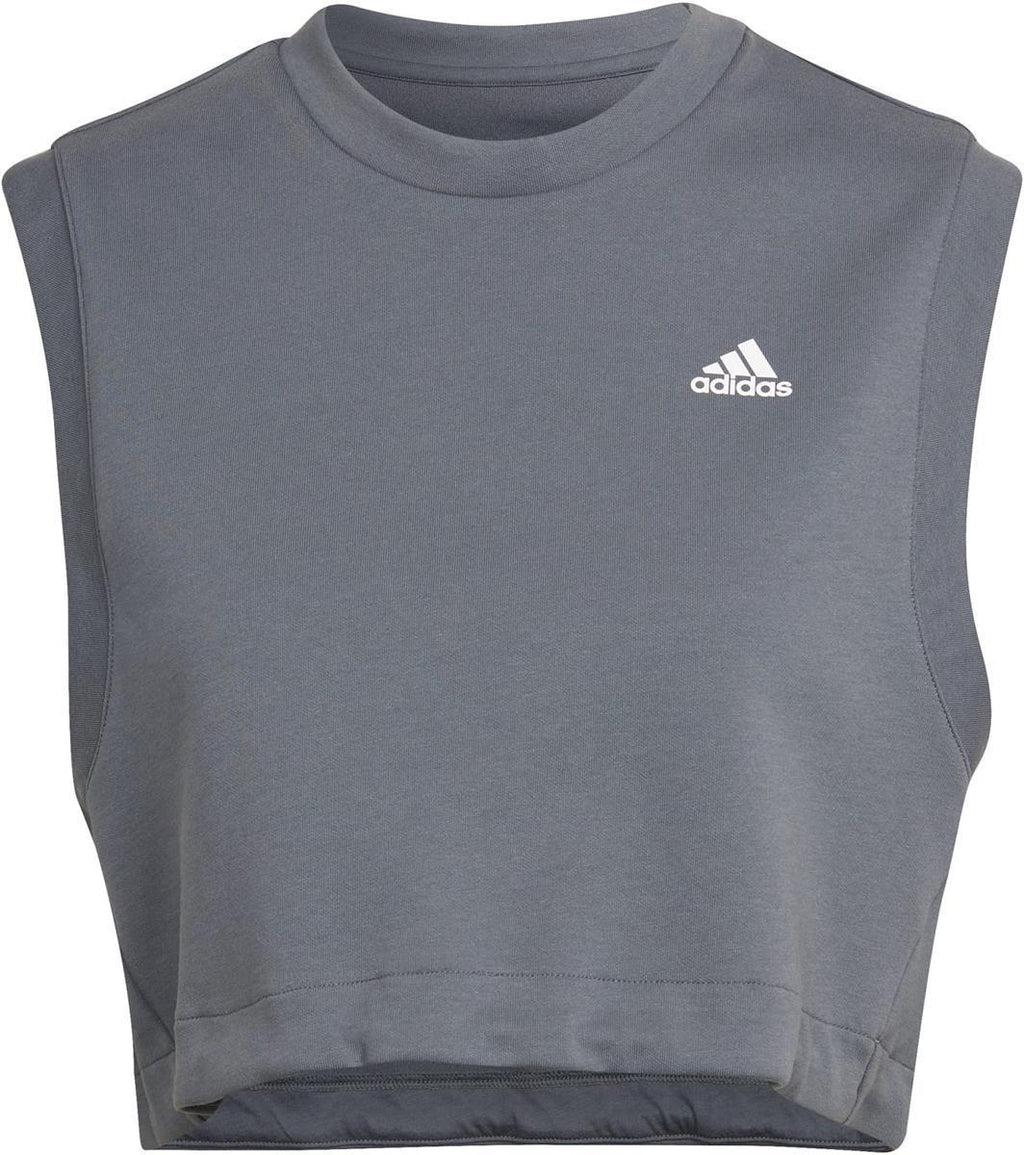 Designed to Move Studio Sport top