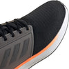 UB19 TD