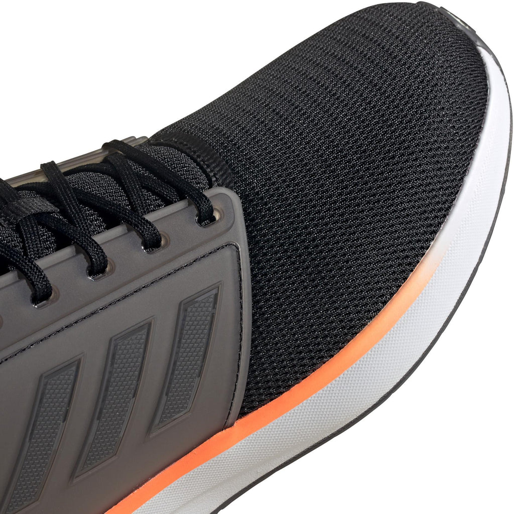UB19 TD