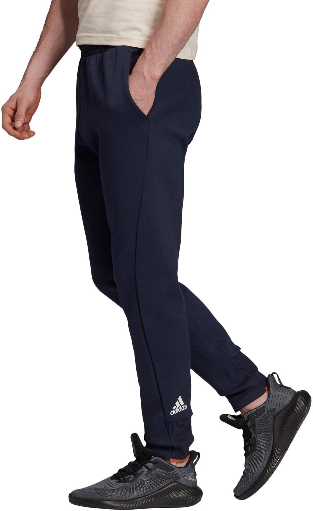 m v pant