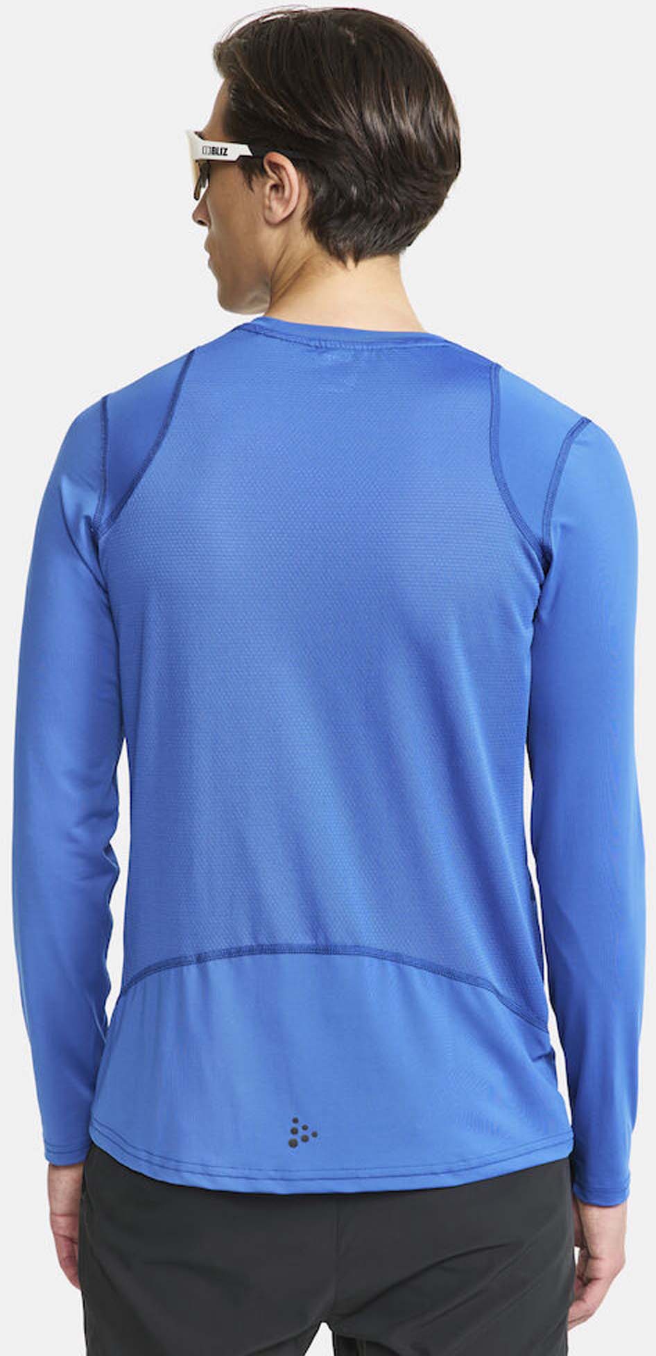 Adv Essence longsleeve shirt