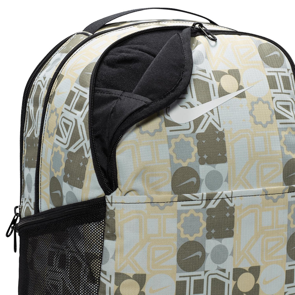 Brasilia Backpack (Medium, 24L)