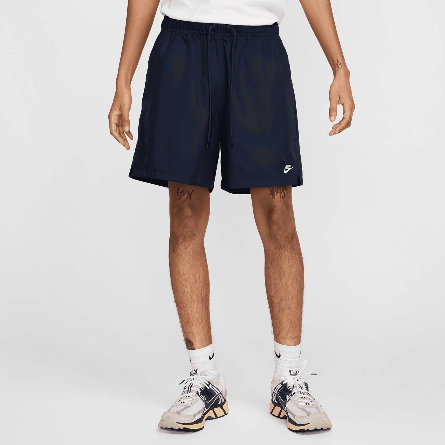 Club Woven Flow short