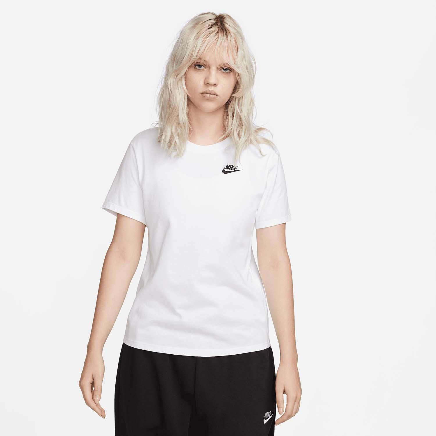 nike sportswear club essentials wom
