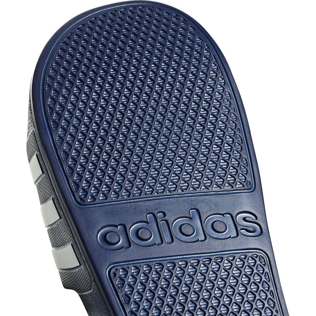 Essentials 3-Stripes Fleece Short