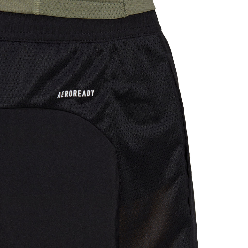 Own The Run short