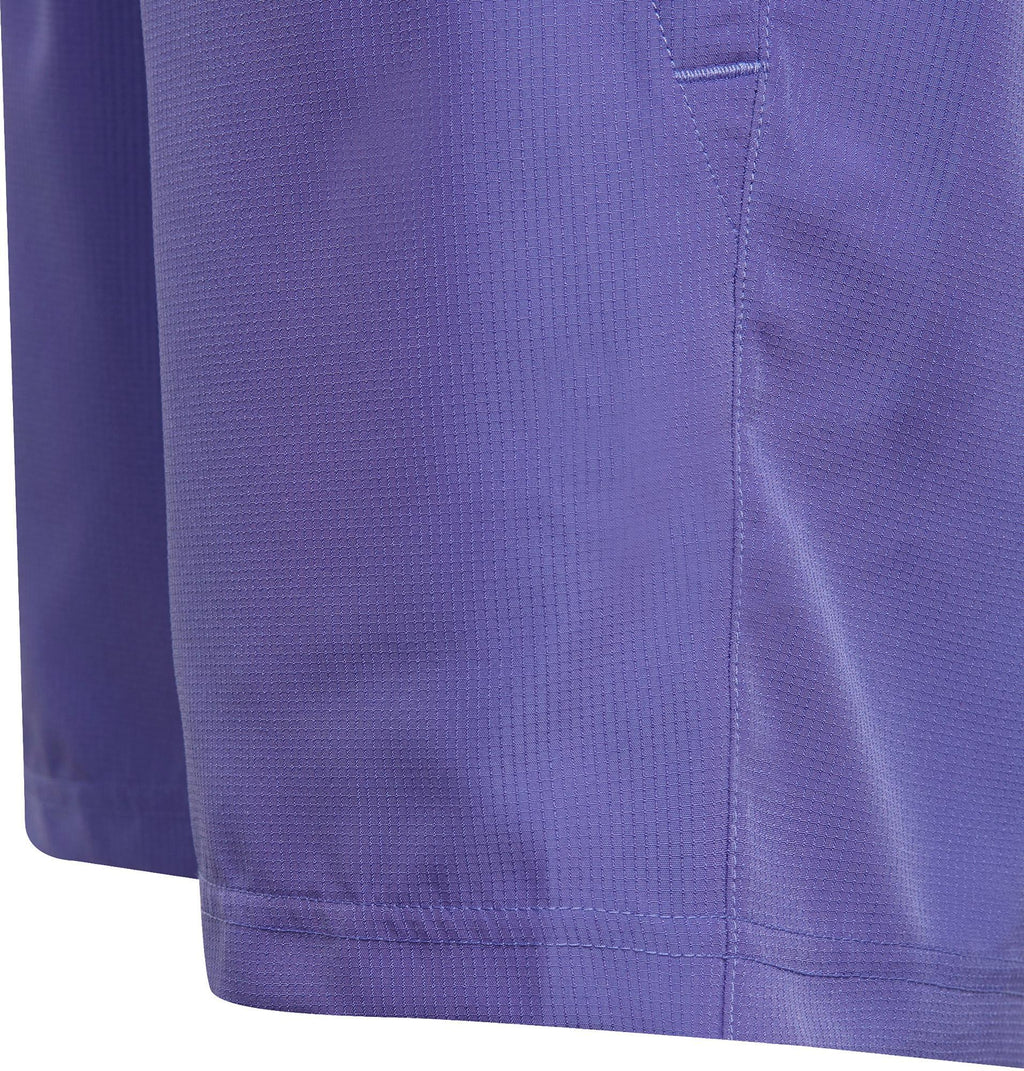 B Club Short