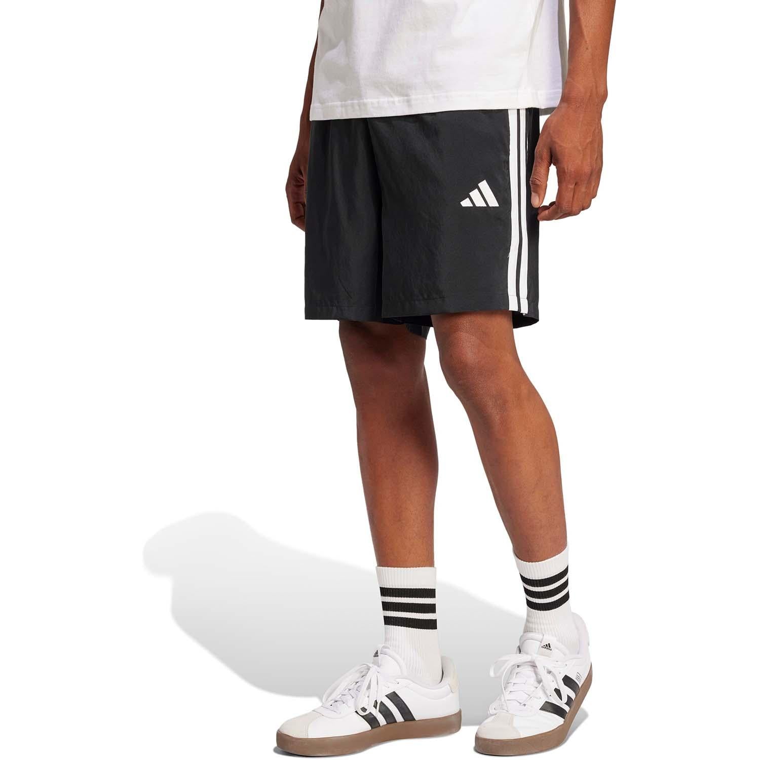 Essentials 3-Stripes Chelsea short