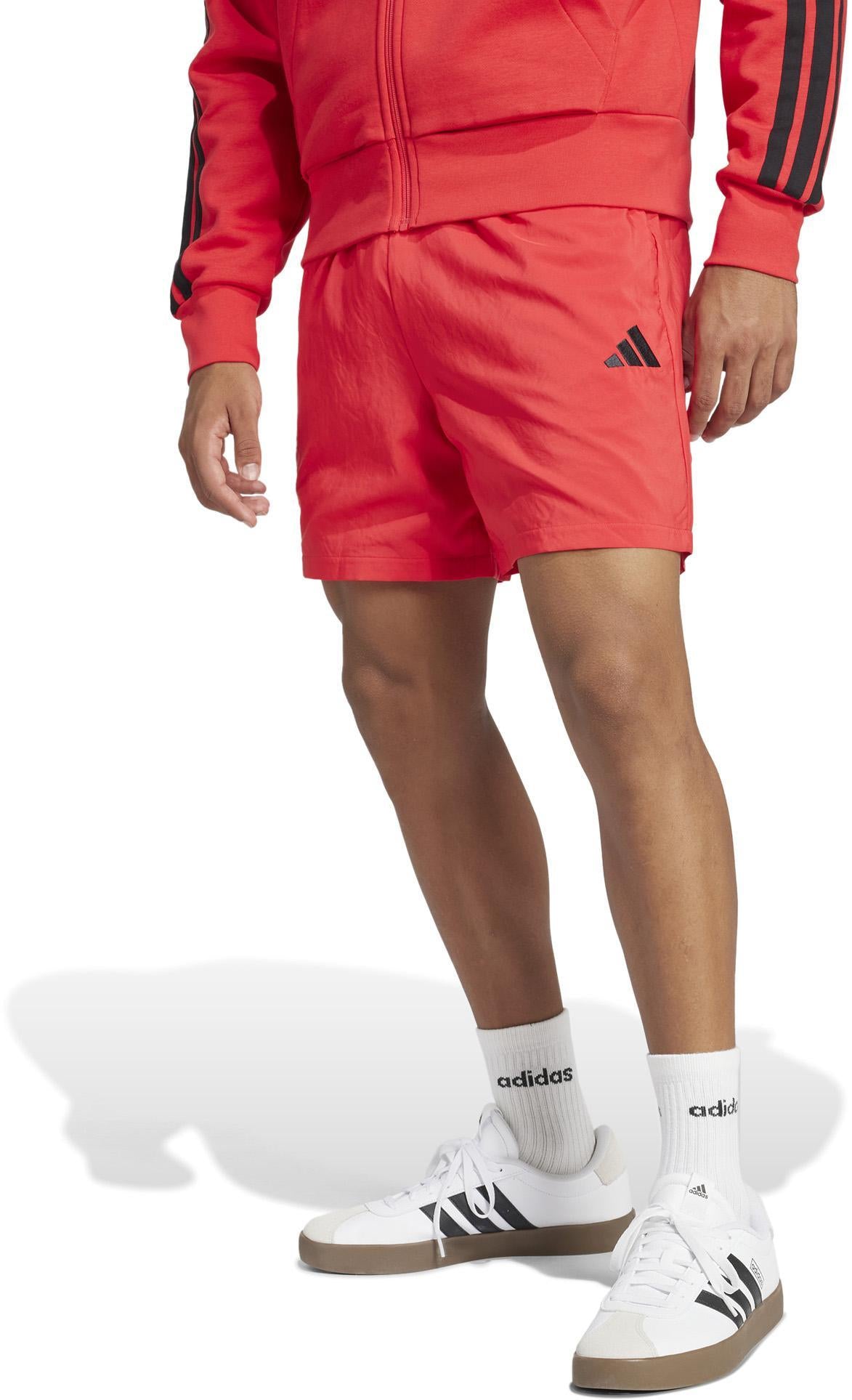 Essentials Small Logo Chelsea Short