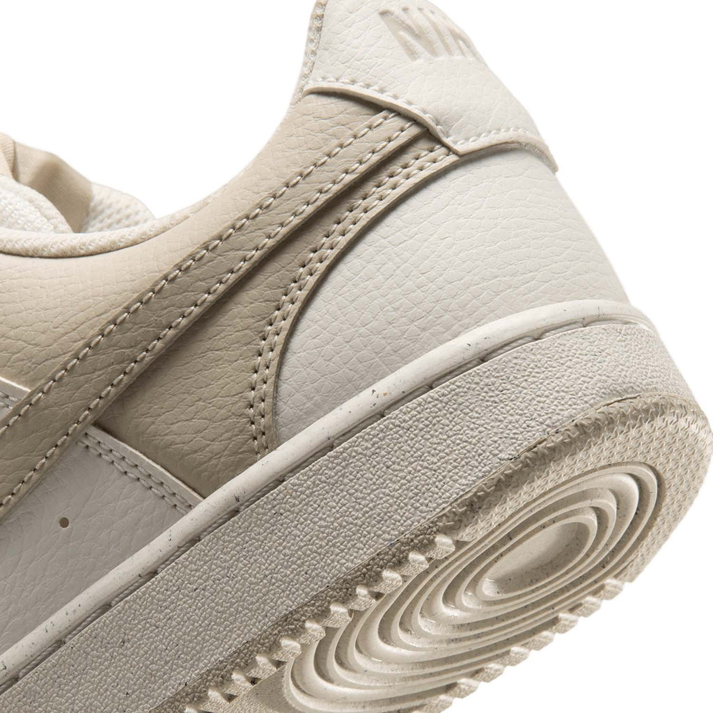 court vision low next nature Damesschoenen