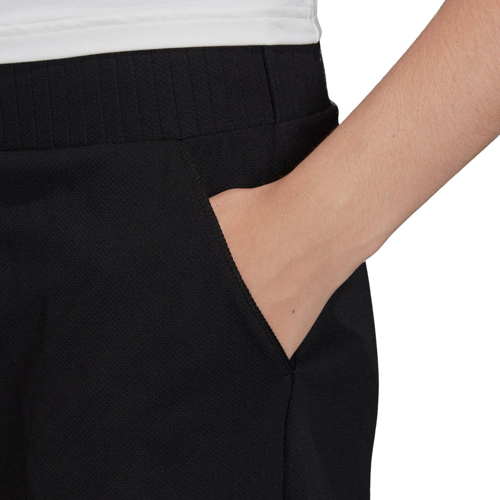 Club Hr Short