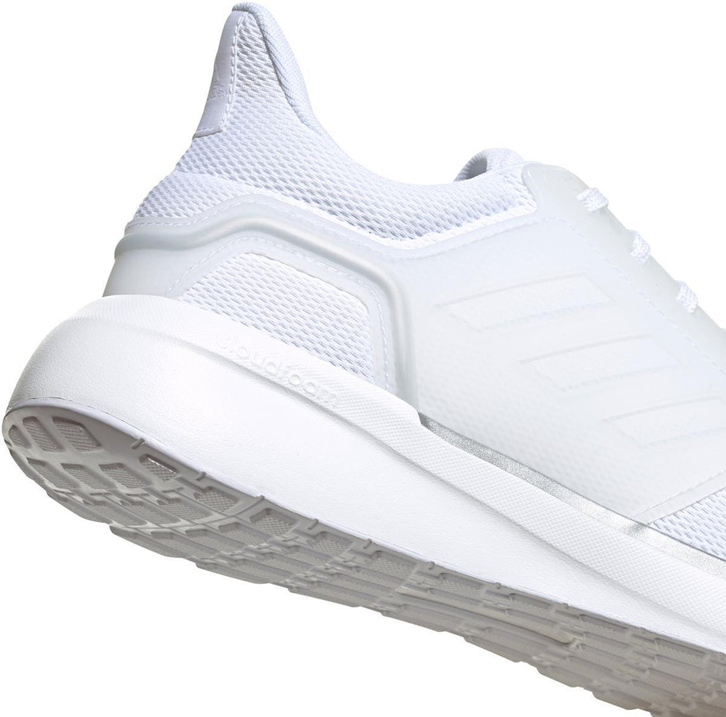 UB19 TD
