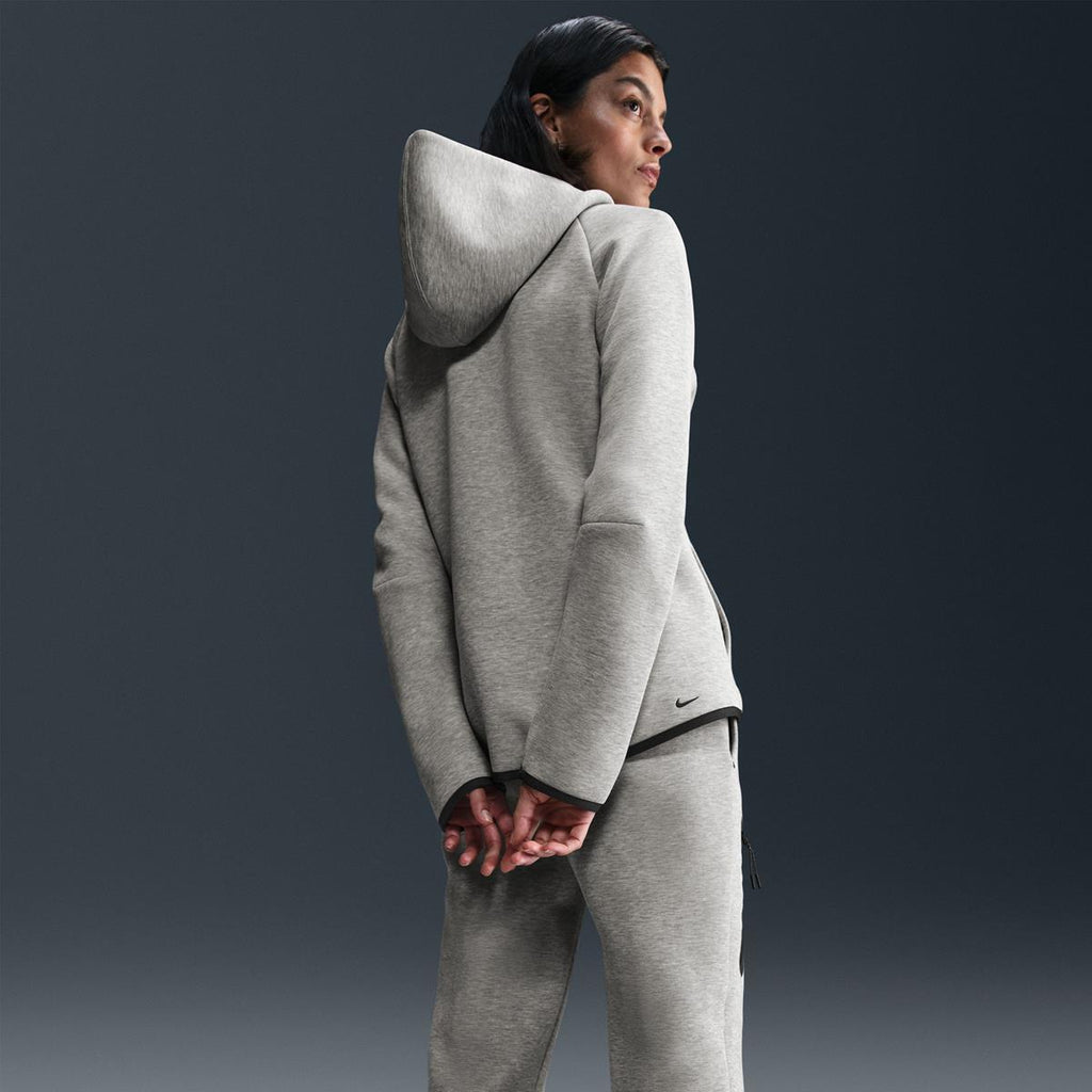 Tech Fleece sweater