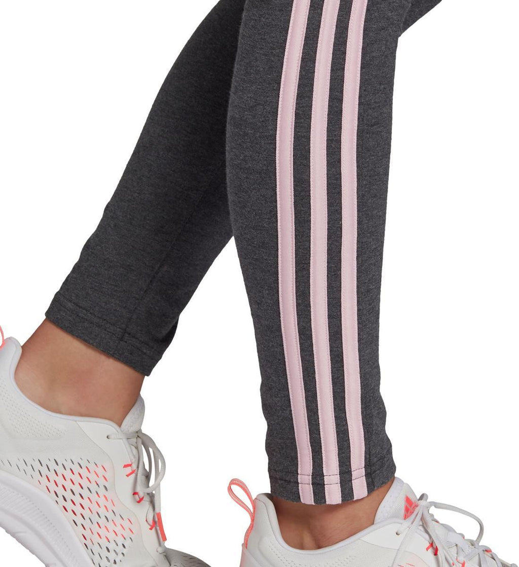 W 3s Leg