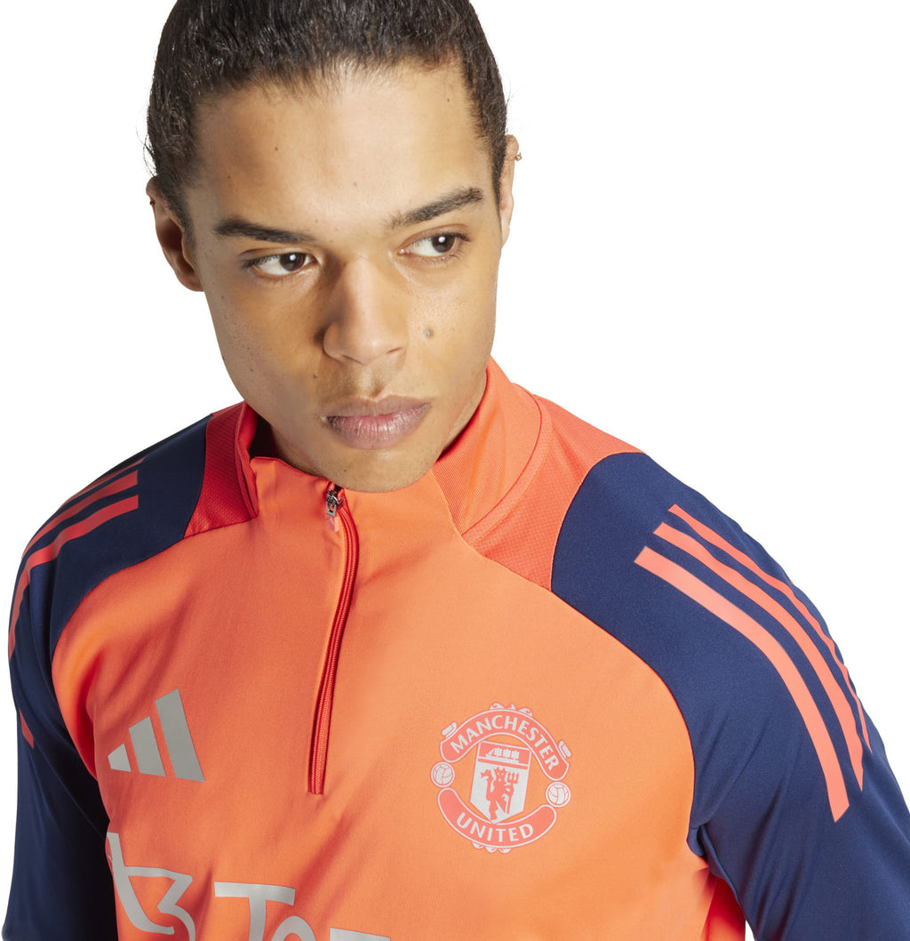 Manchester United Tiro 24 trainingsshirt